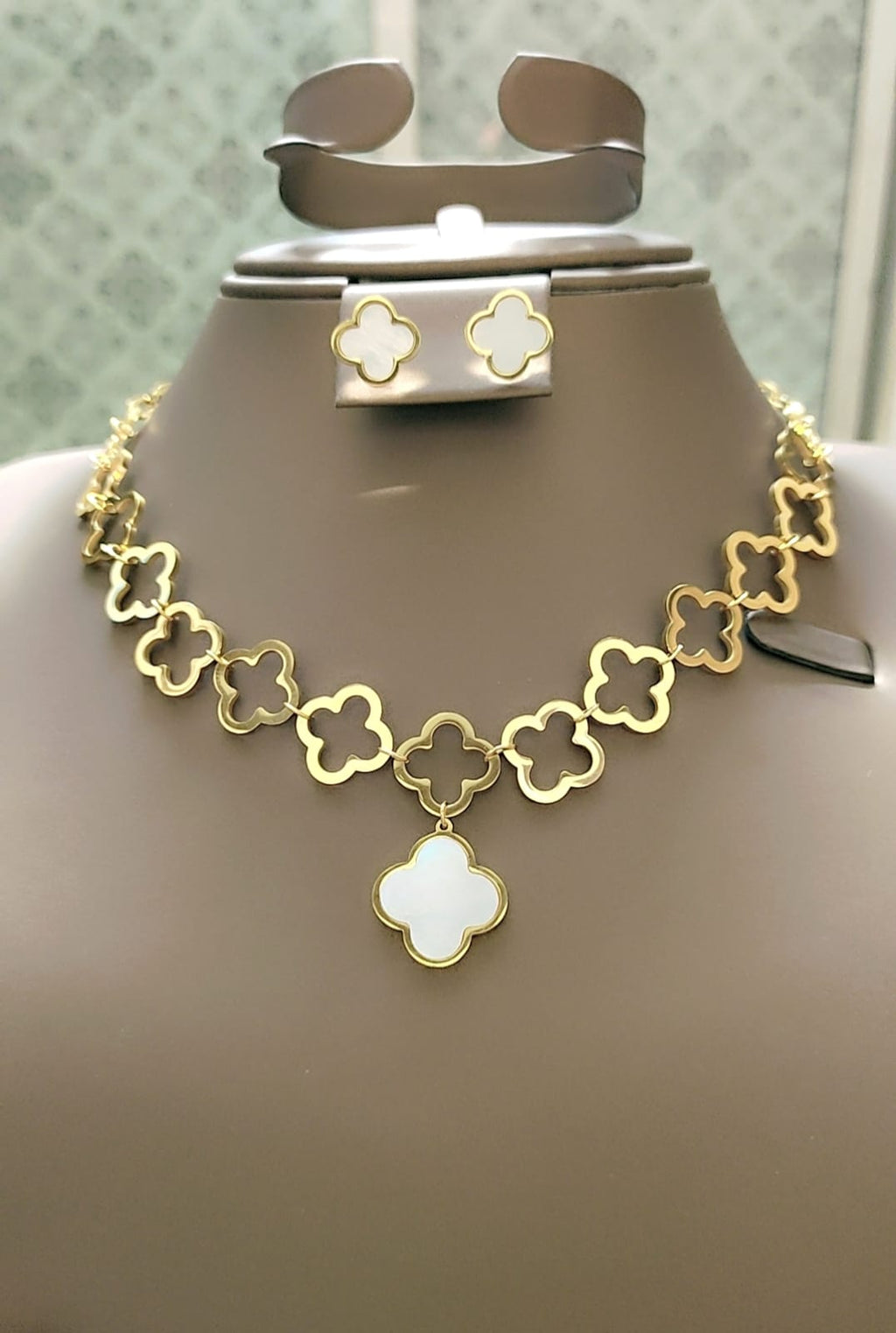 Clover Holo Earring and Necklace Set