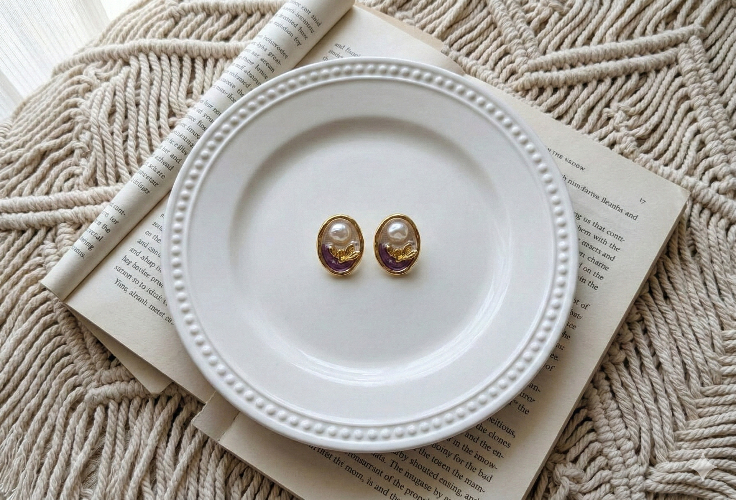 Monet Ovel Earrings Purple